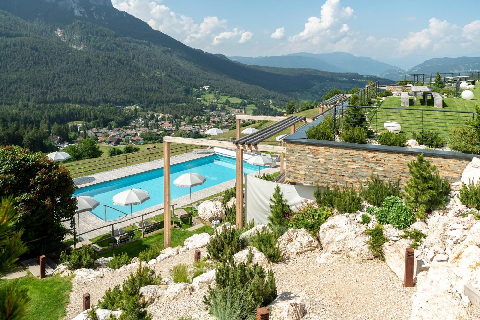 Hotel Valentinerhof Siusi Bagian luar foto