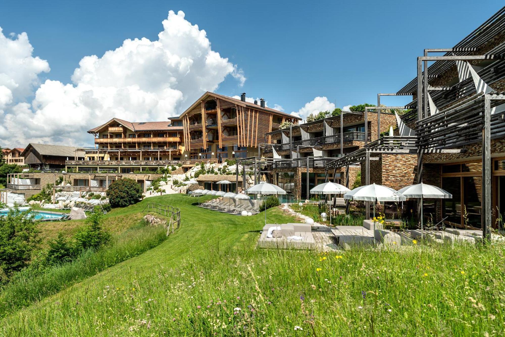 Hotel Valentinerhof Siusi Bagian luar foto